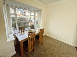 Lounge Diner- click for photo gallery